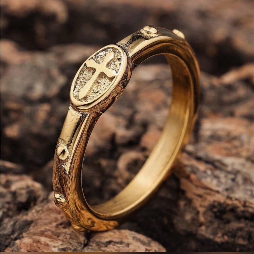 18KGold Plated Cross Ring Staineless Steel